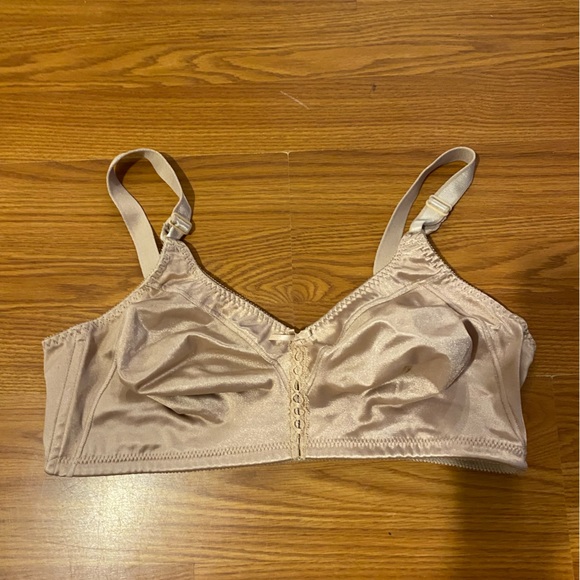 Bali Intimates & Sleepwear Bali Bra Size 4 D Dm Poshmark